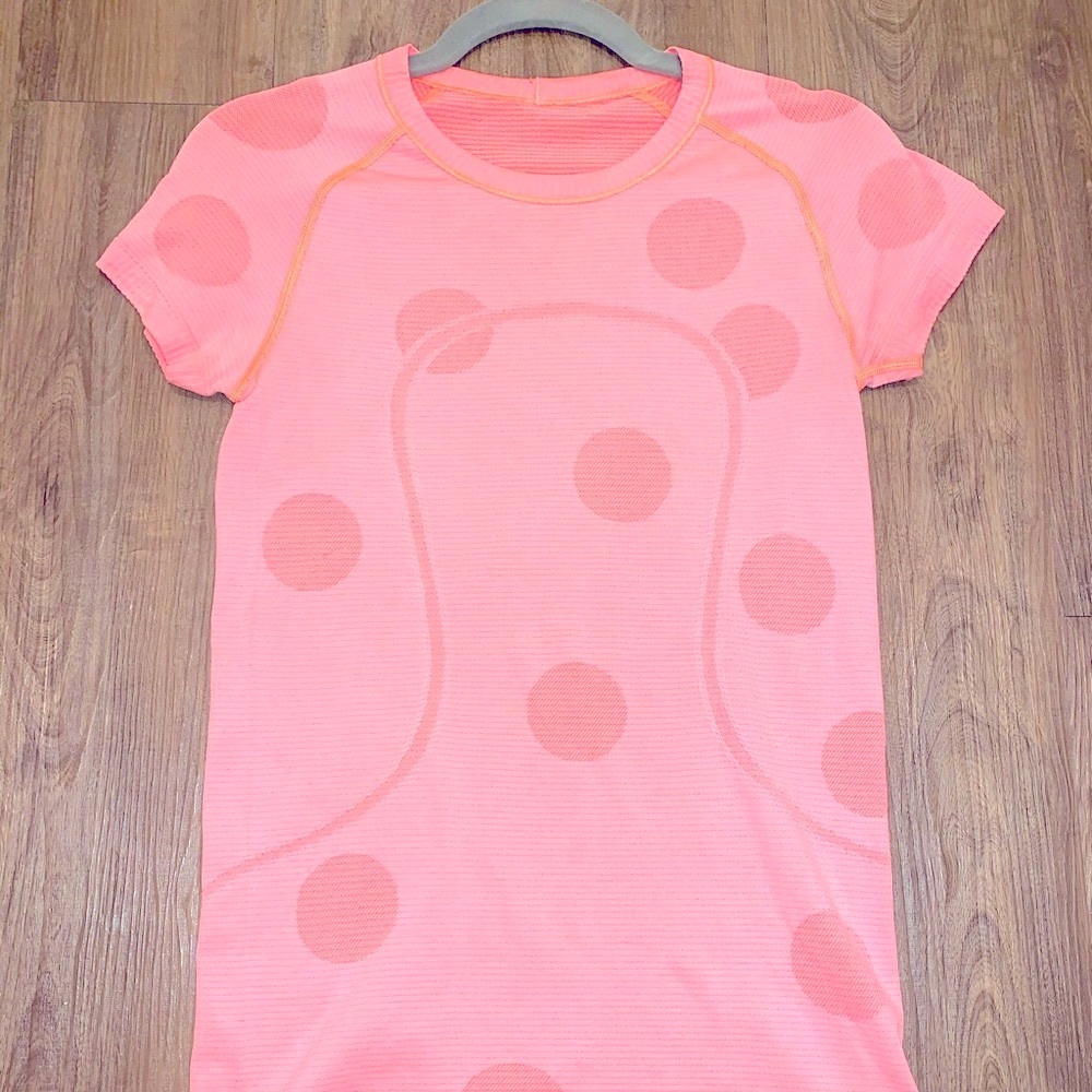 Lululemon swiftly tech short sleeve